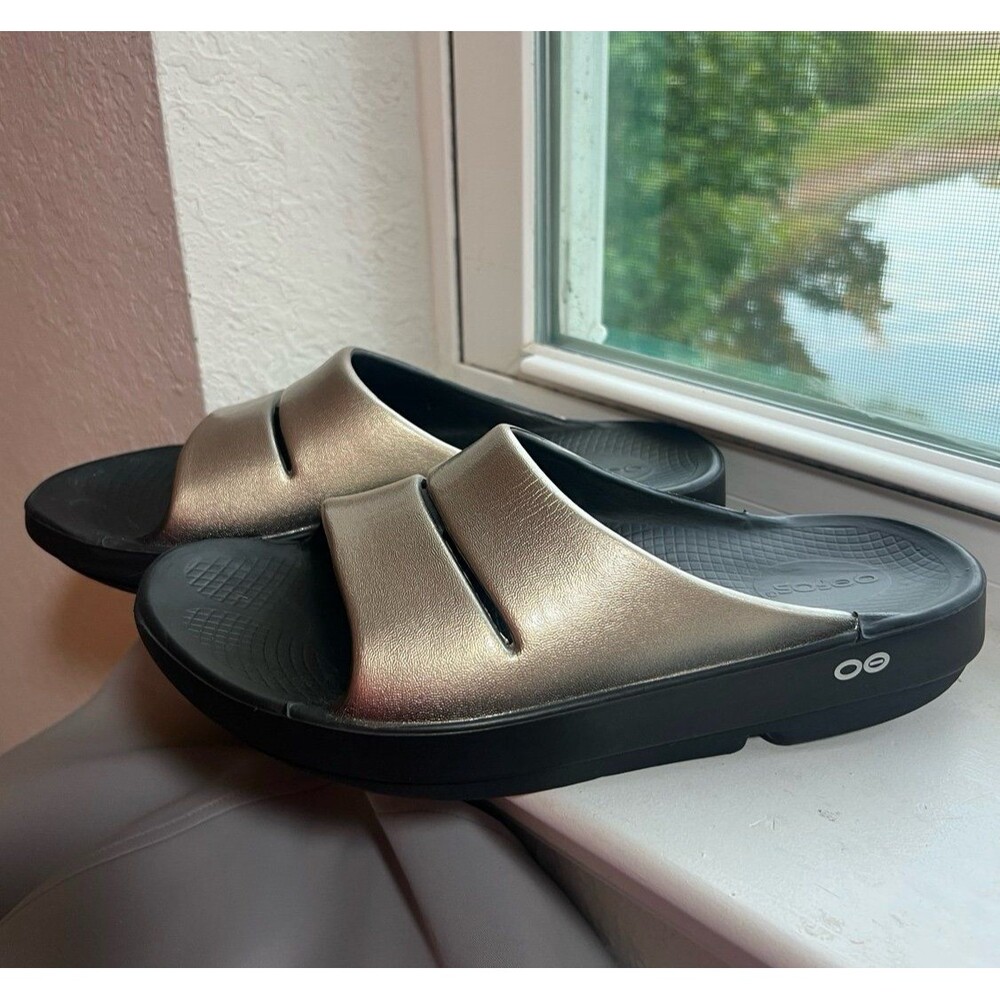 OOFOS OOahh Luxe Slide Sandal in Latte Women’s 9 | Men’s 7